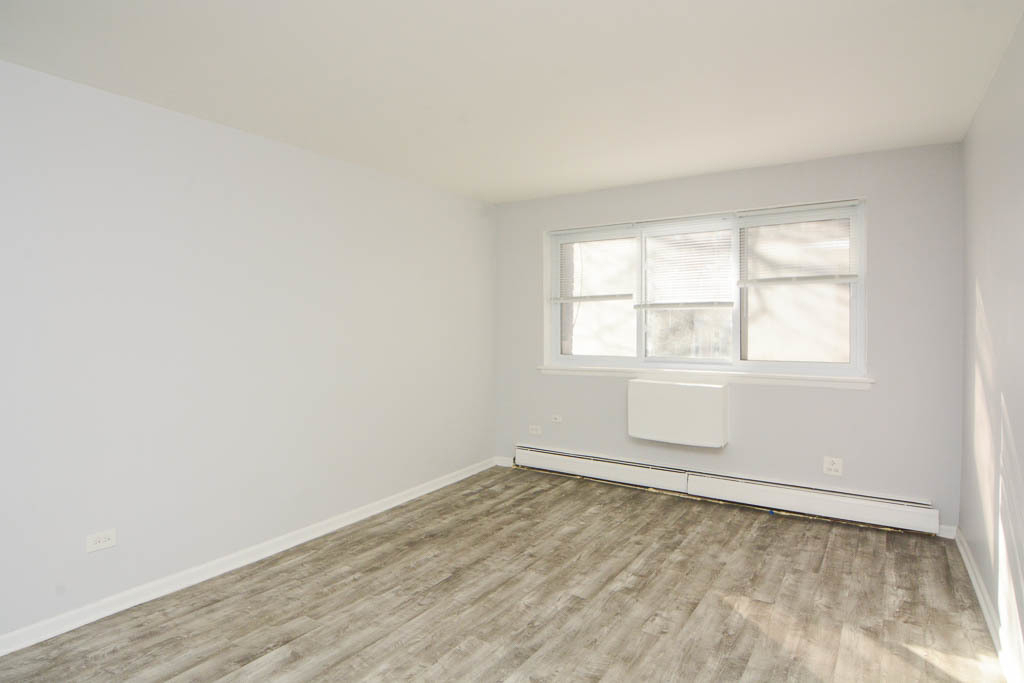 1040 W Hollywood Avenue - Photo 8