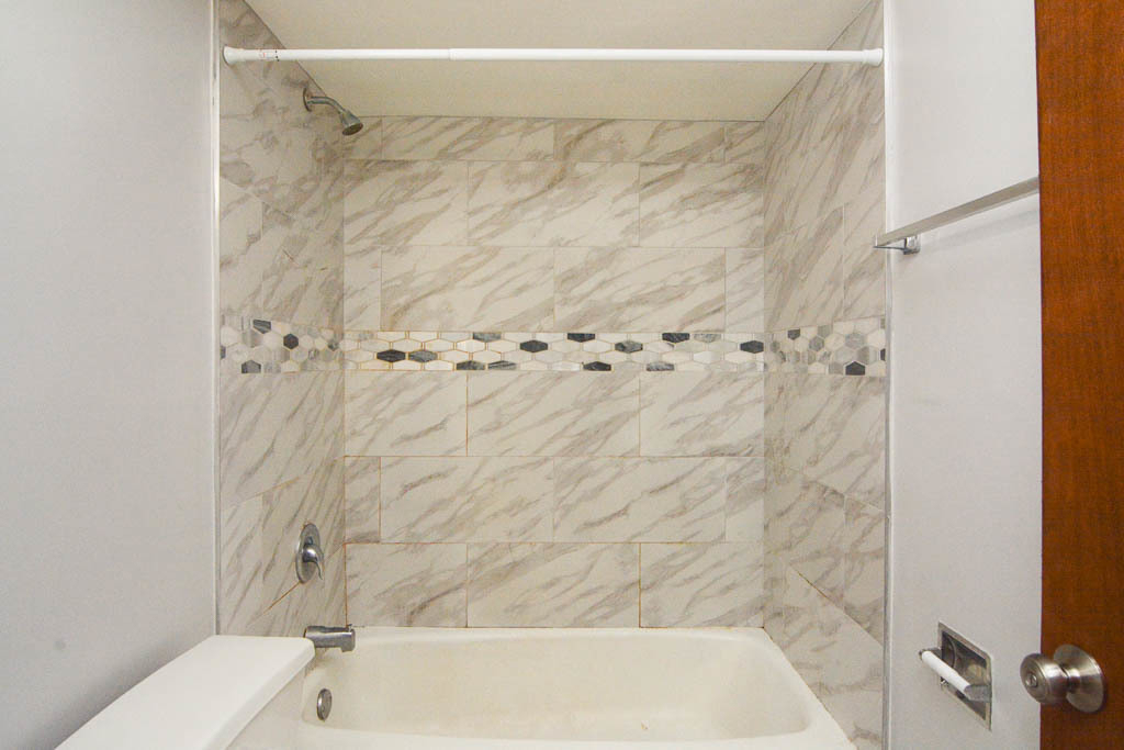 1040 W Hollywood Avenue - Photo 20