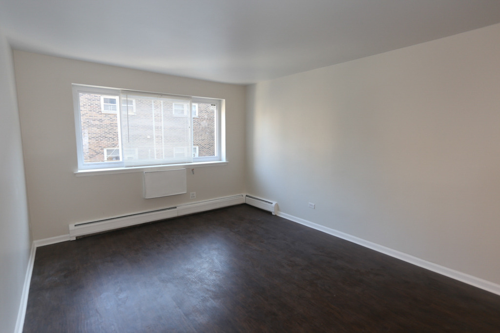 1040 W Hollywood Avenue - Photo 8
