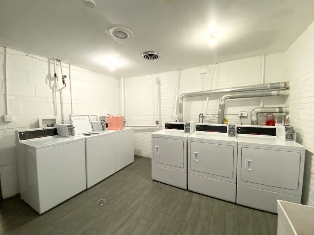 1040 W Hollywood Avenue - Photo 18