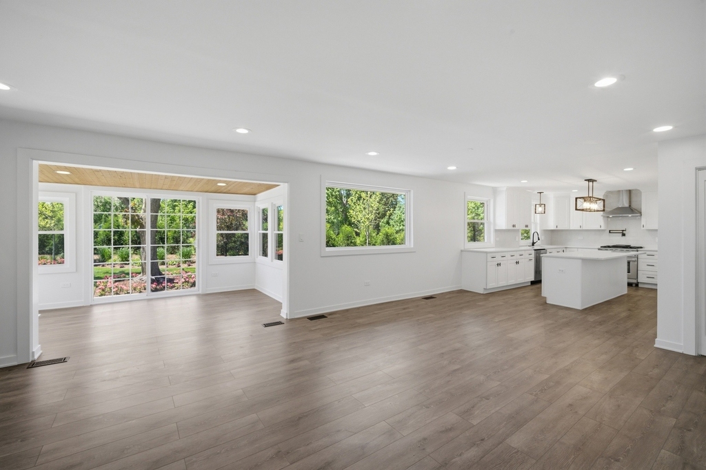 9430 Nashville Avenue - Photo 3