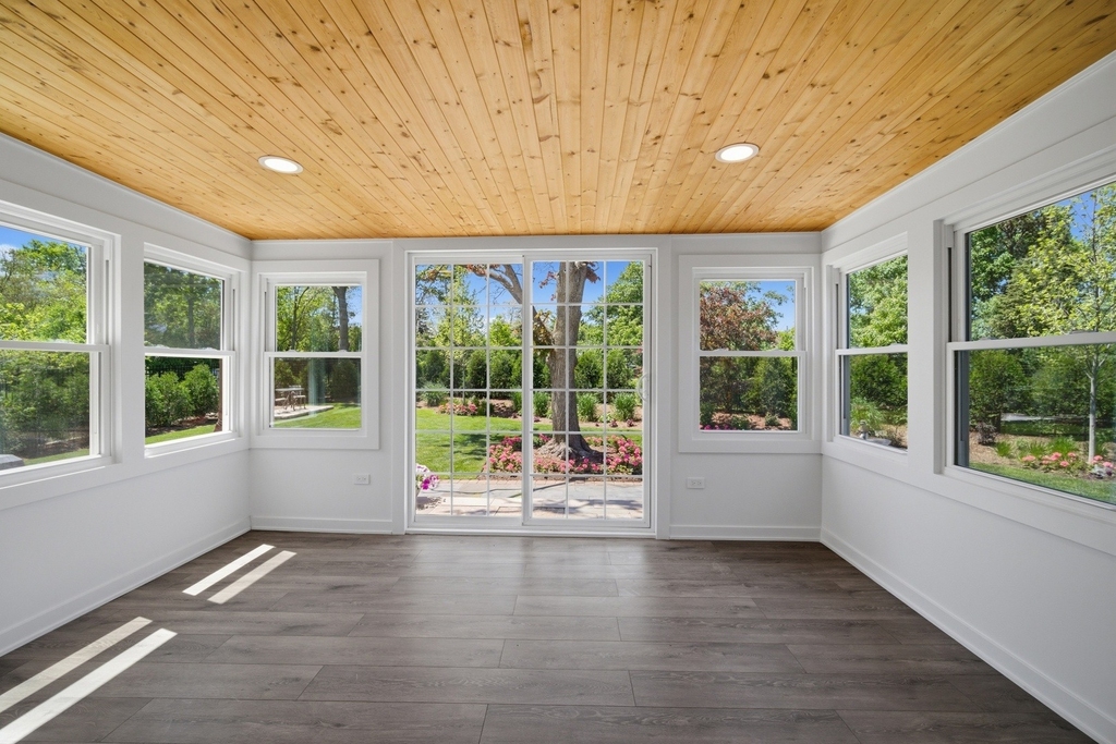 9430 Nashville Avenue - Photo 8