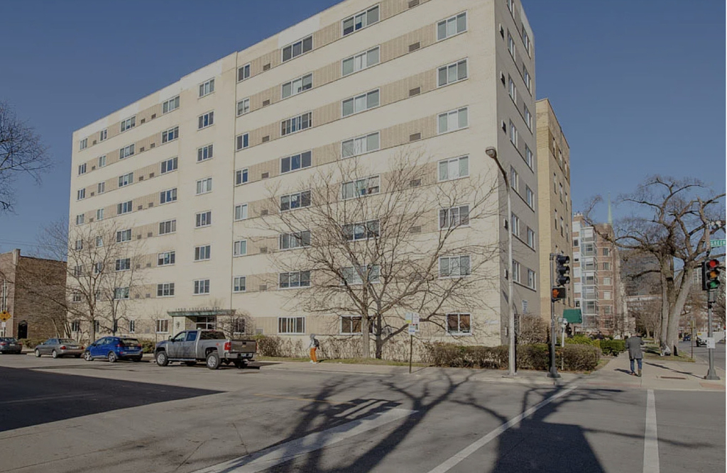 1400 Chicago Avenue - Photo 0