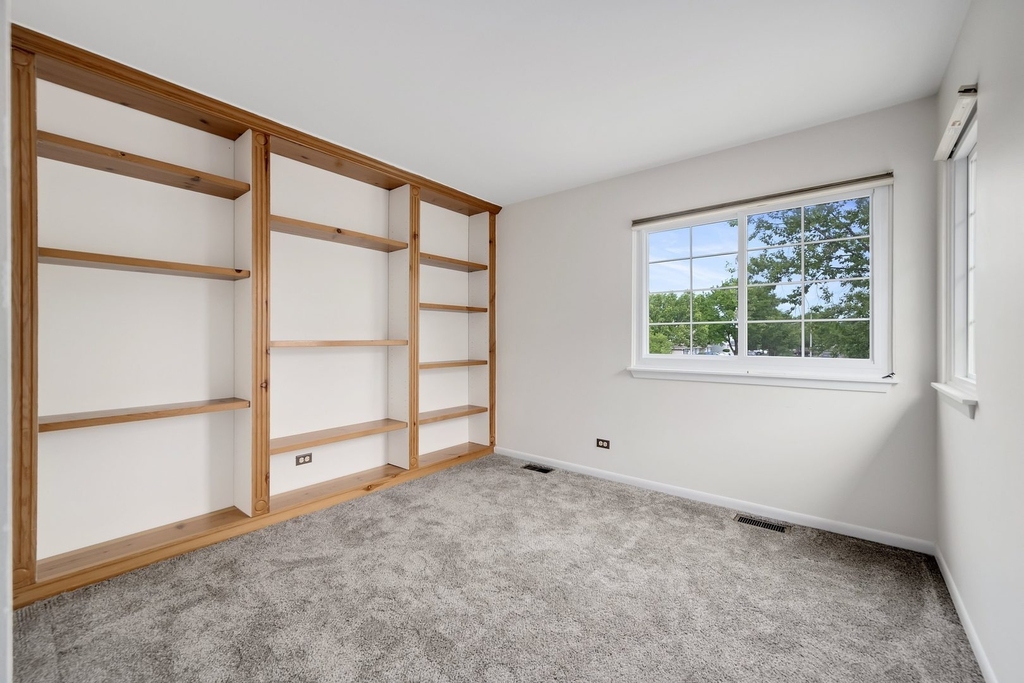 1008 E Wilson Avenue - Photo 18