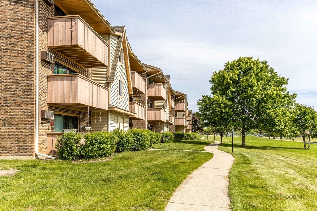 4 Echo Court - Photo 16