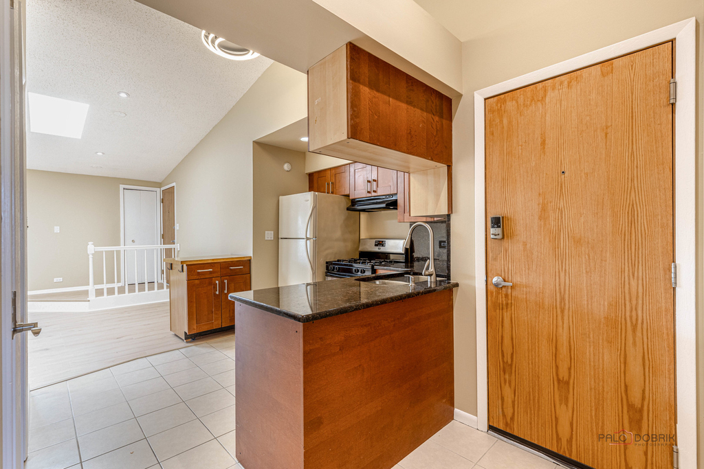 4 Echo Court - Photo 9