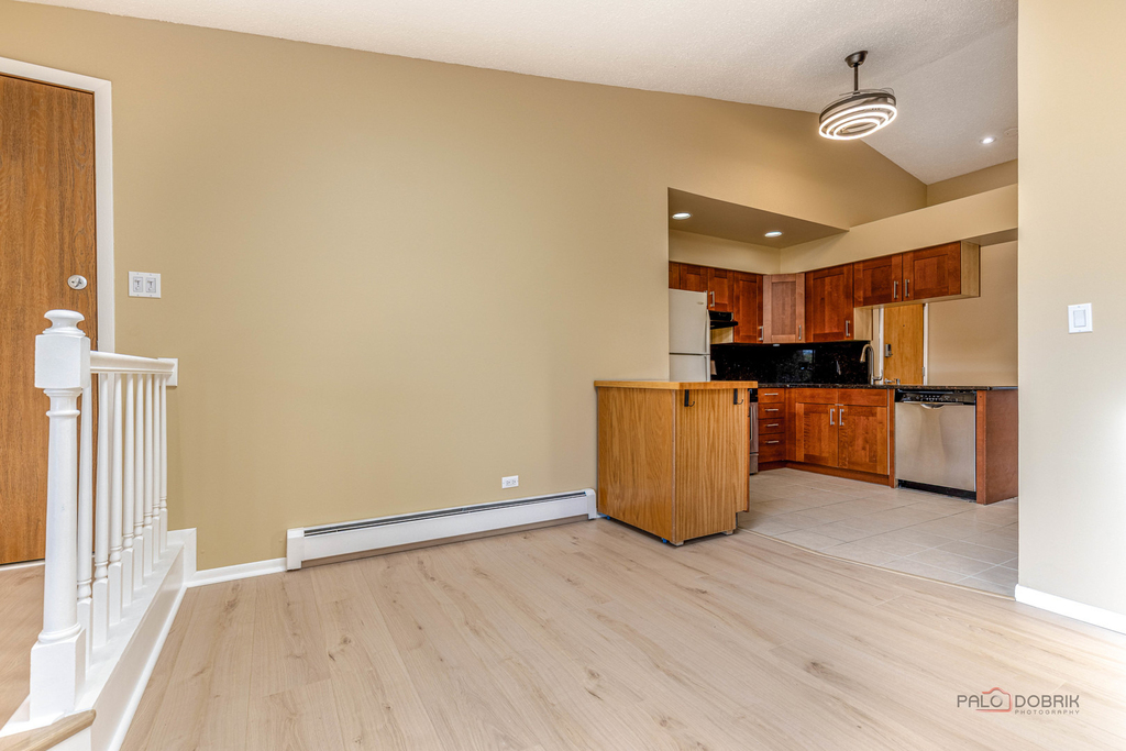 4 Echo Court - Photo 5