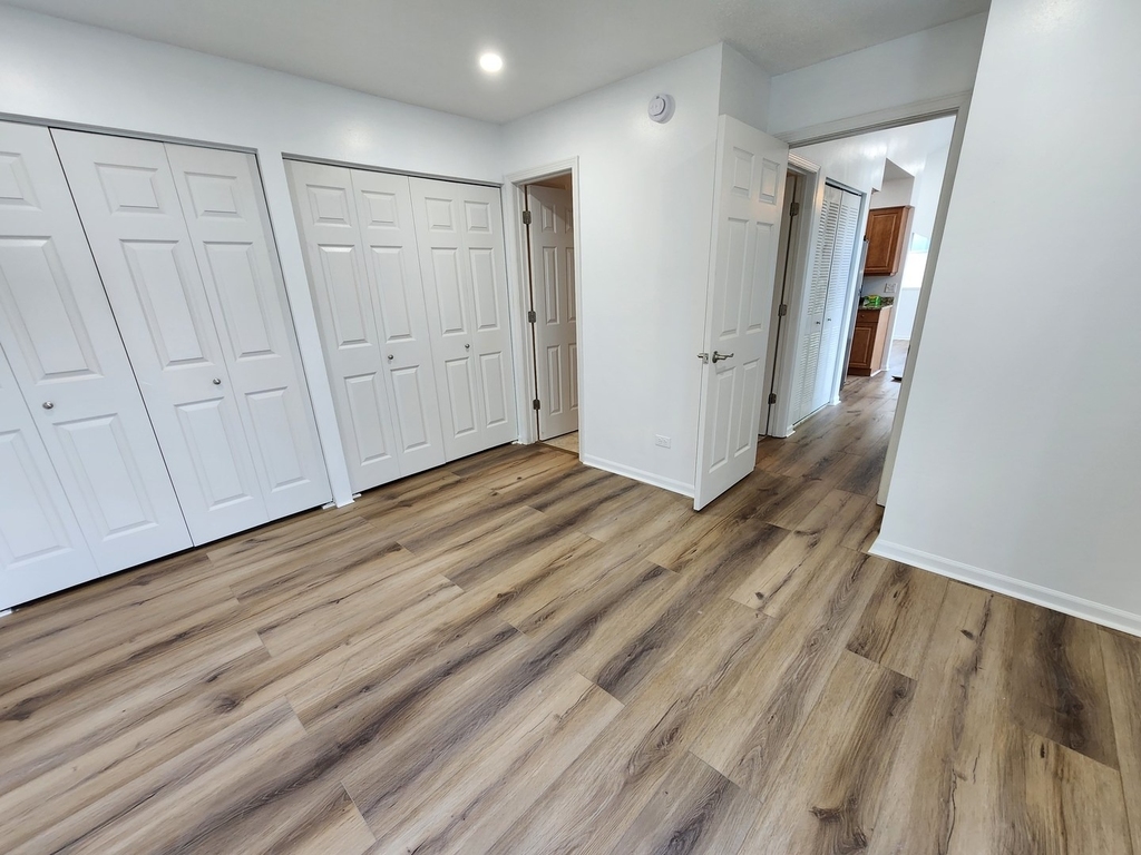 1077 Courtland Drive - Photo 9