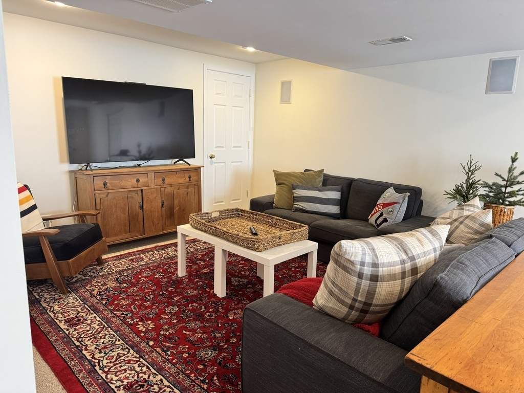 211 Valley View Drive - Photo 33