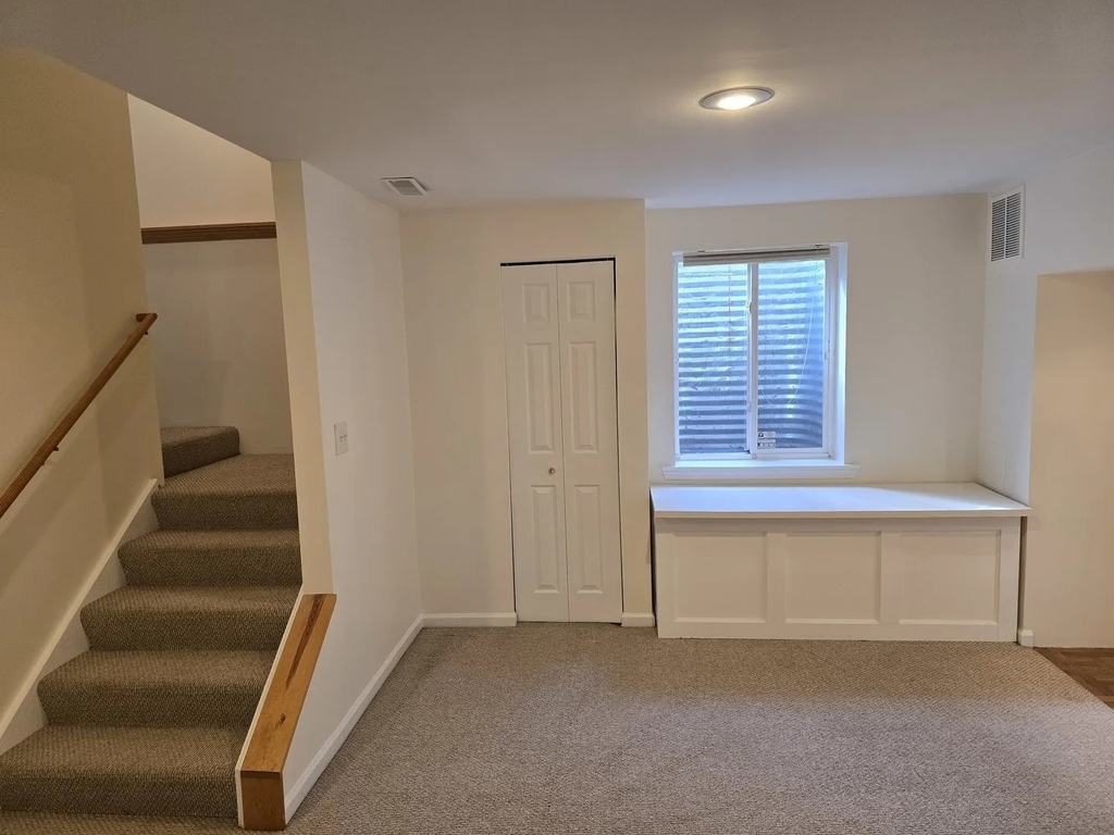 211 Valley View Drive - Photo 31