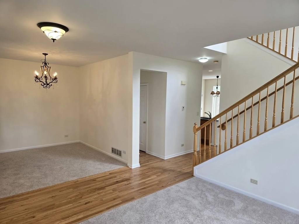 211 Valley View Drive - Photo 8
