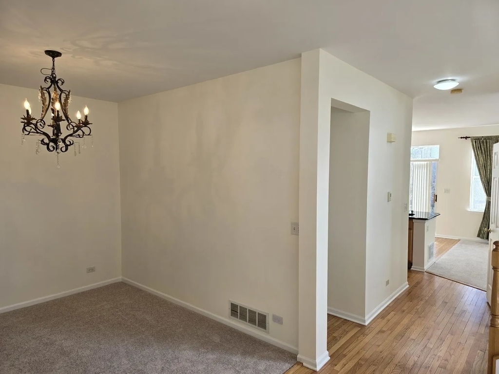 211 Valley View Drive - Photo 7