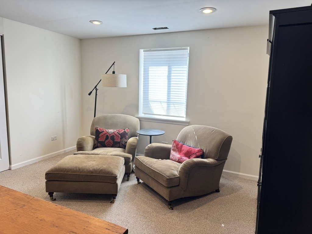 211 Valley View Drive - Photo 34
