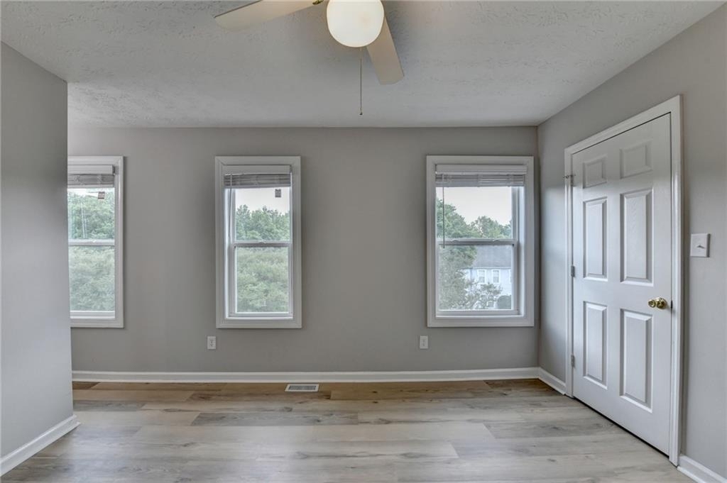 3876 Meadow Creek Drive - Photo 19