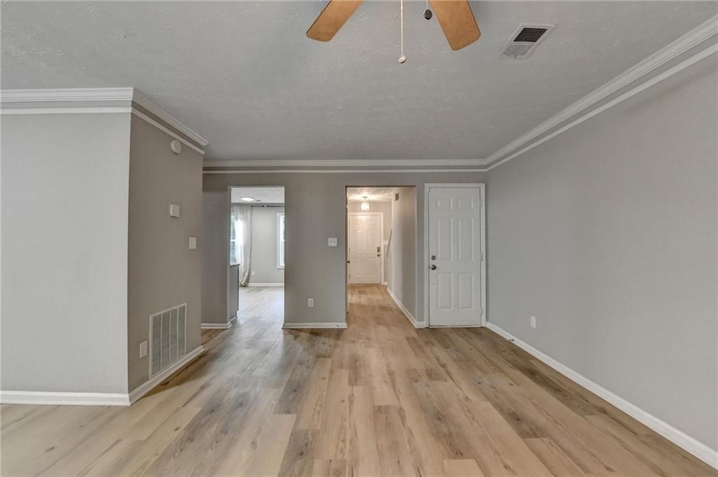 3876 Meadow Creek Drive - Photo 12
