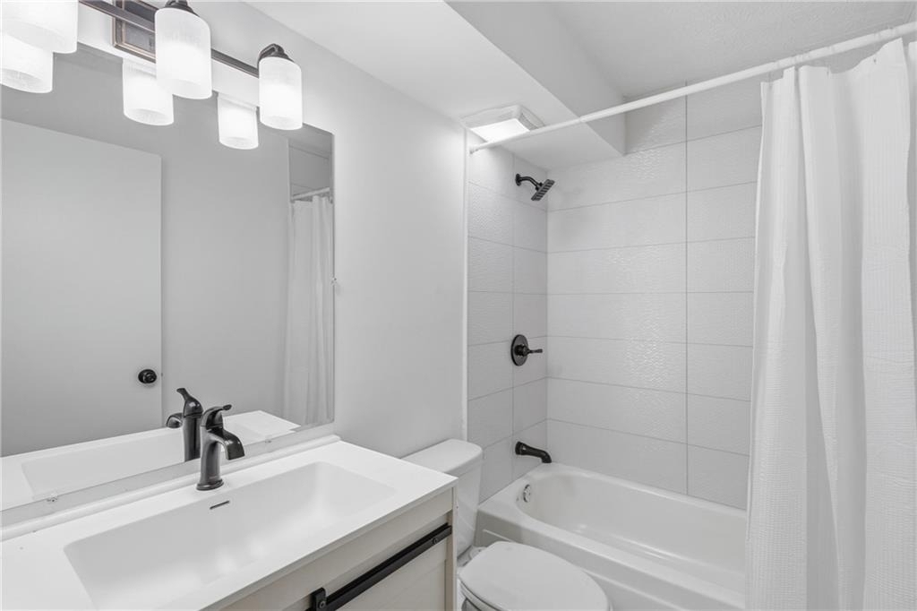 2388 Lawrenceville Highway - Photo 13