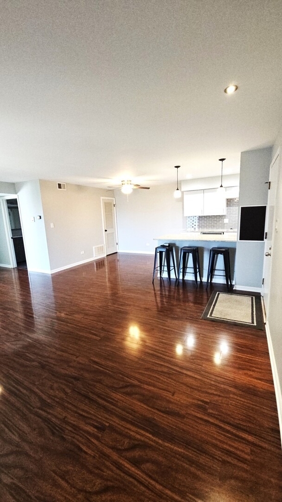 10910 S Kilpatrick Avenue - Photo 4