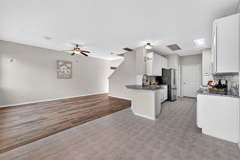 16855 Carrollton Creek Lane - Photo 5