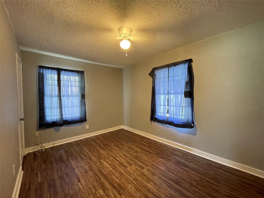 5213 Anzio Road - Photo 11