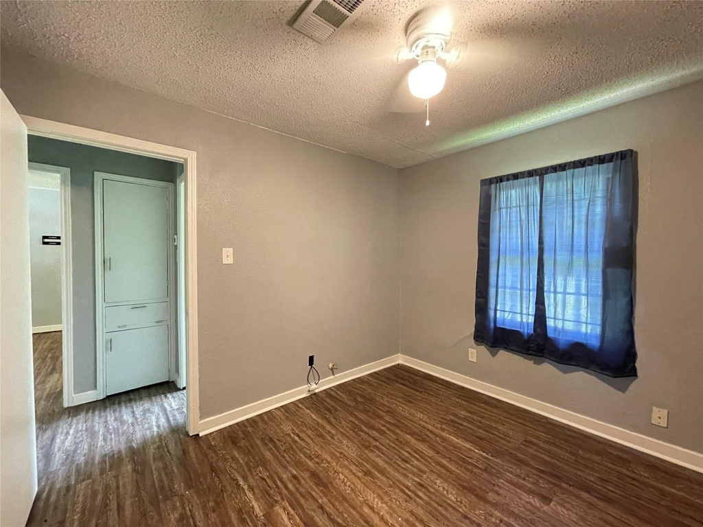5213 Anzio Road - Photo 10