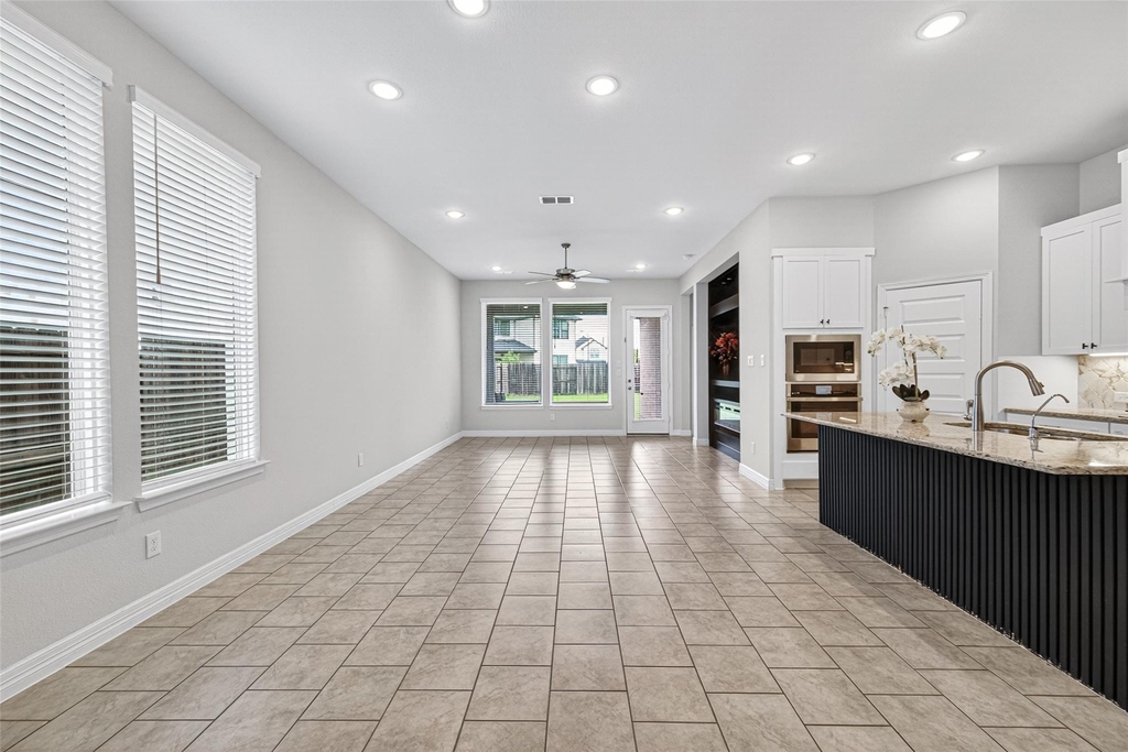 6602 Albany Forest Court - Photo 4