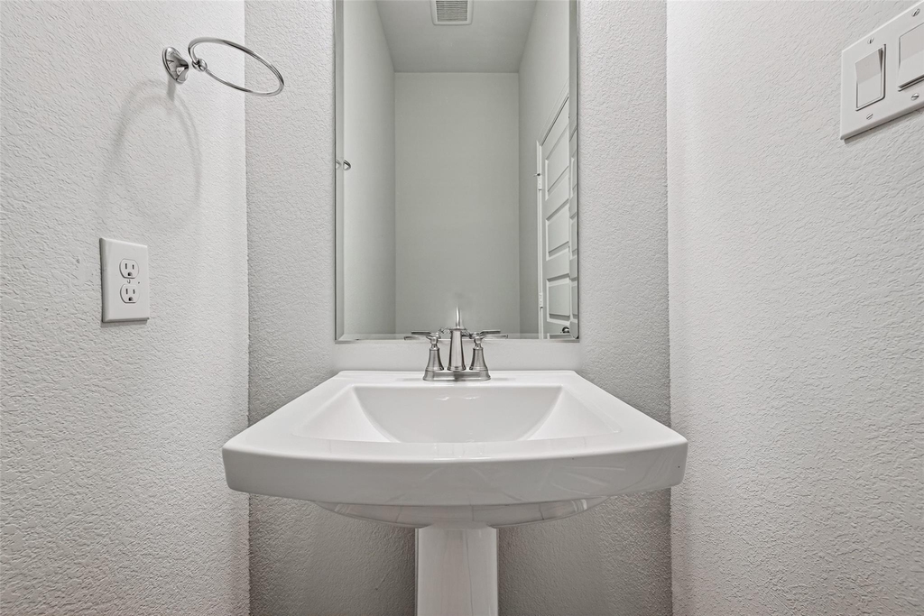 6602 Albany Forest Court - Photo 23