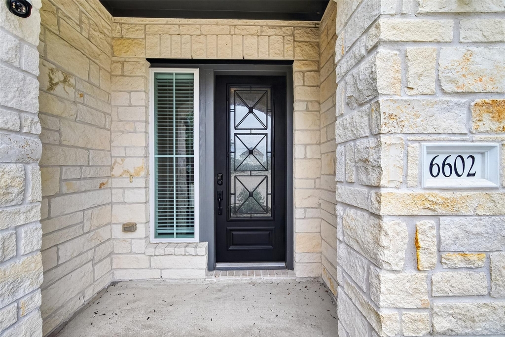 6602 Albany Forest Court - Photo 2