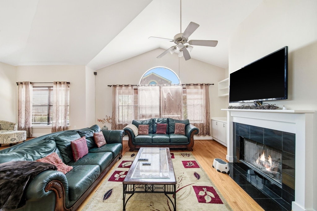 9802 Cynthia Ann Court - Photo 13