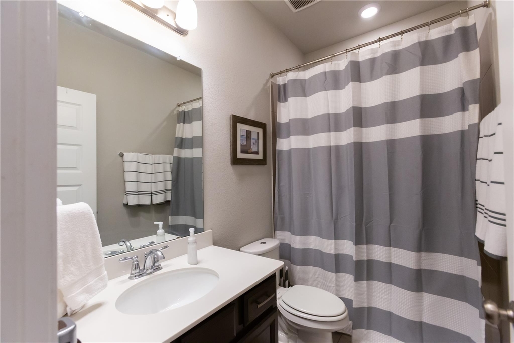 7058 Silverleaf Oak Street - Photo 13