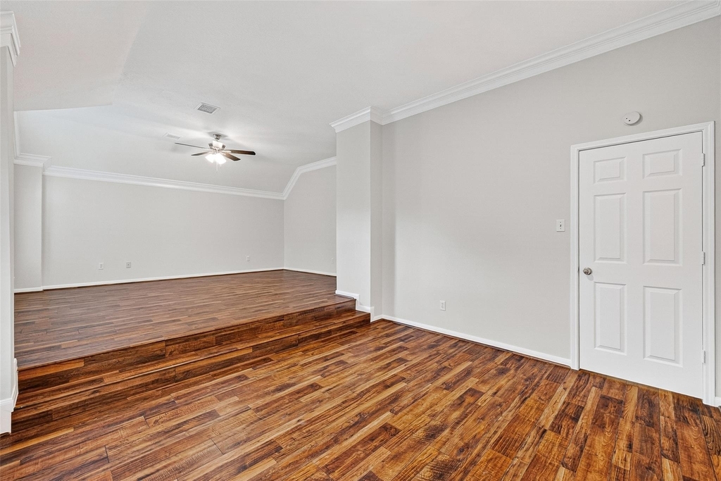 4539 Springfield Lakes Street - Photo 21