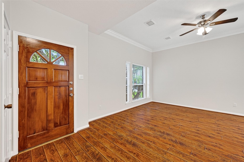 4539 Springfield Lakes Street - Photo 1