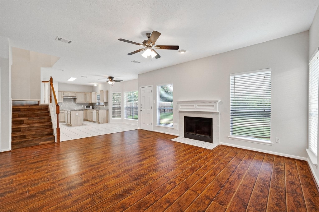 4539 Springfield Lakes Street - Photo 13