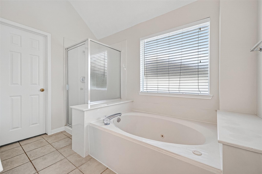 4539 Springfield Lakes Street - Photo 25