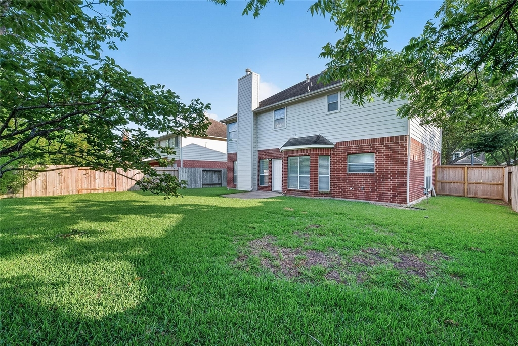 4539 Springfield Lakes Street - Photo 33