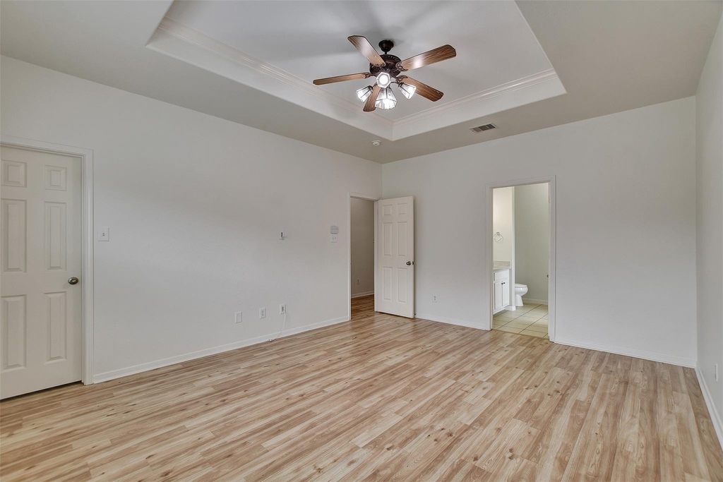 4423 Garden Ridge Court - Photo 14