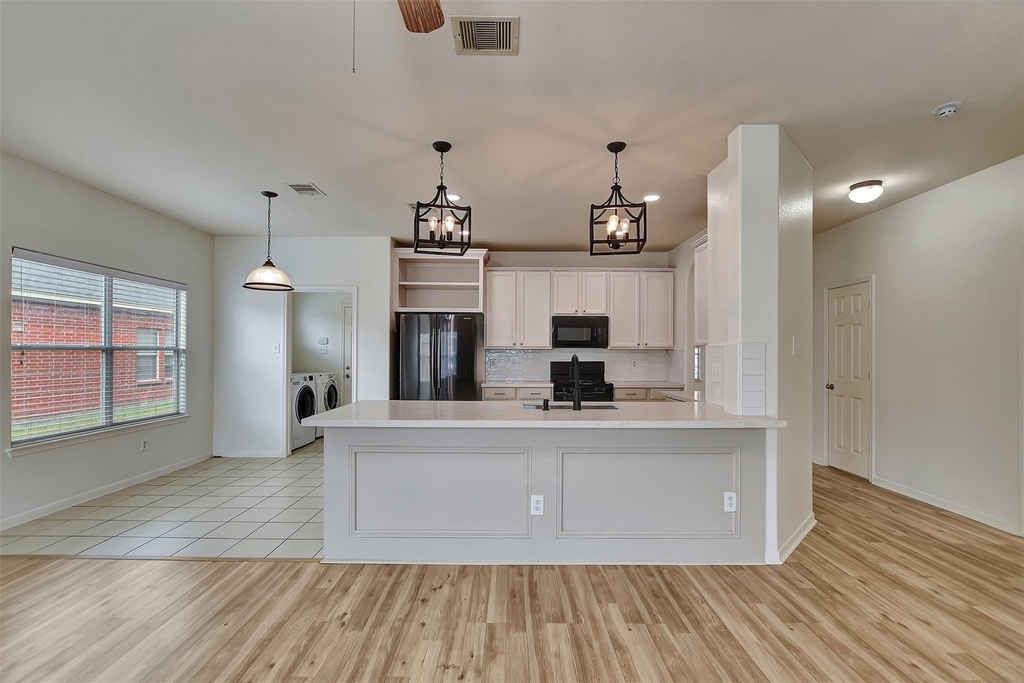 4423 Garden Ridge Court - Photo 5