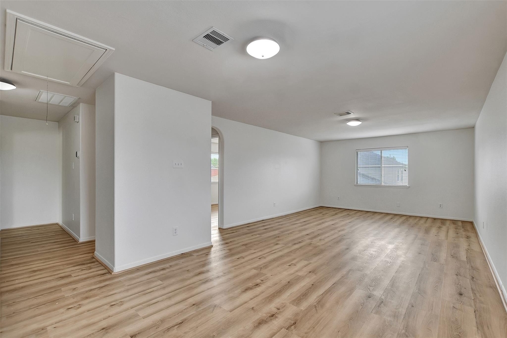 4423 Garden Ridge Court - Photo 19