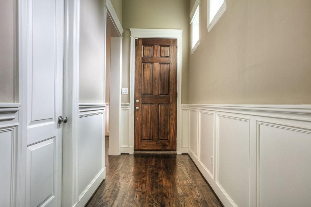 922 Alexander Street - Photo 3