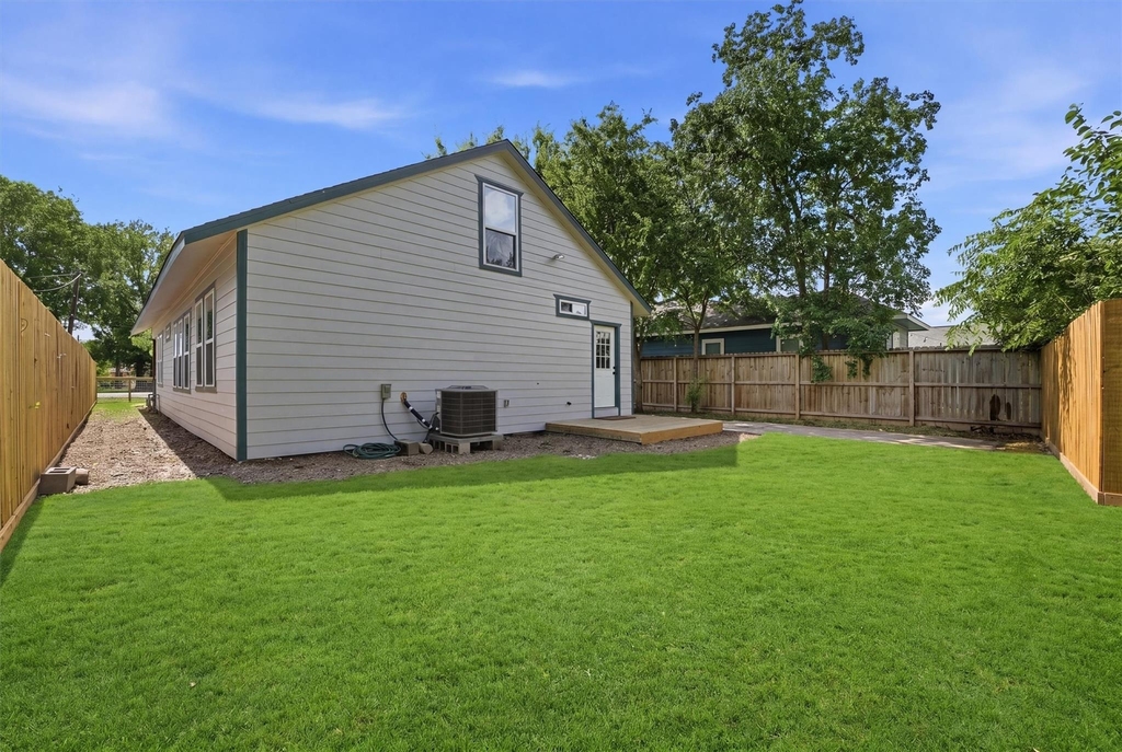 2710 Gano Street - Photo 22