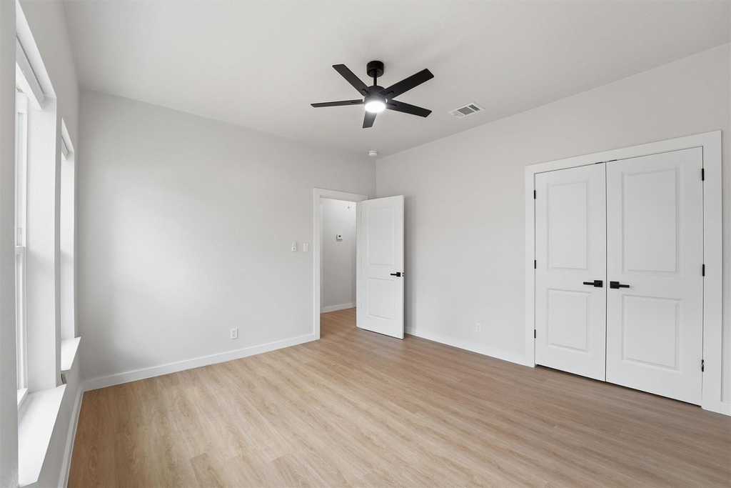 2710 Gano Street - Photo 11