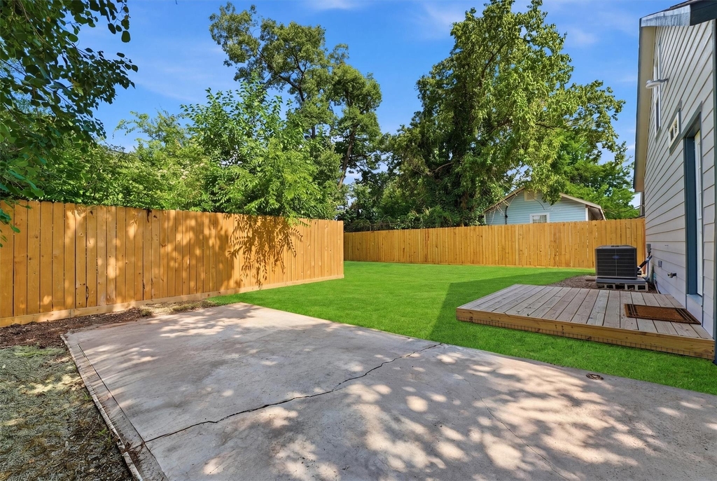 2710 Gano Street - Photo 23