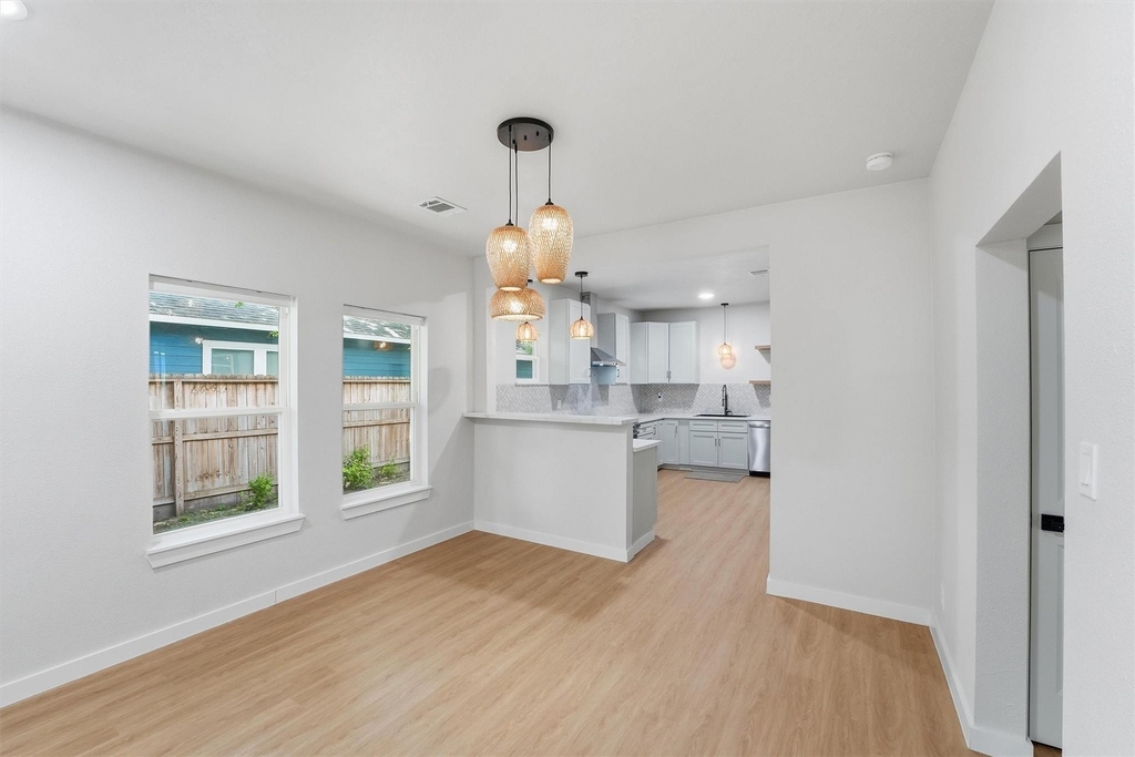 2710 Gano Street - Photo 5