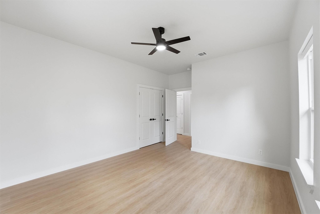 2710 Gano Street - Photo 9