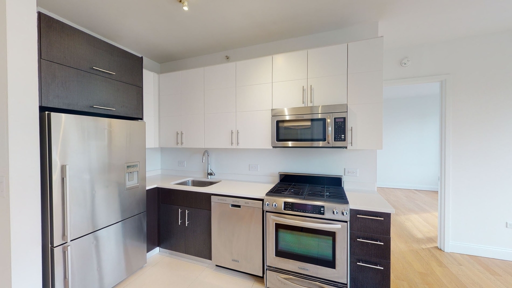 808 Columbus Ave - Photo 2