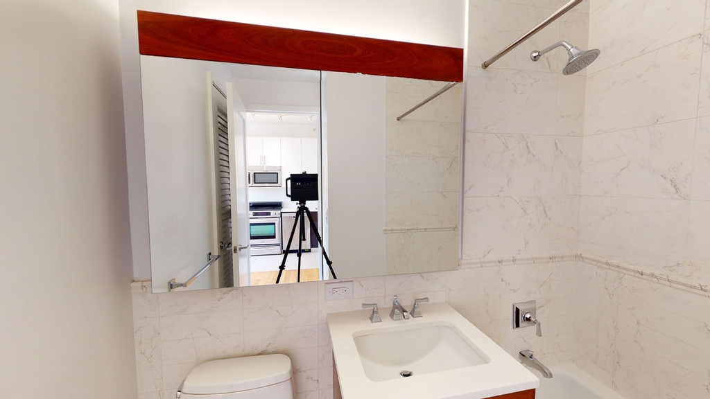 808 Columbus Ave - Photo 4
