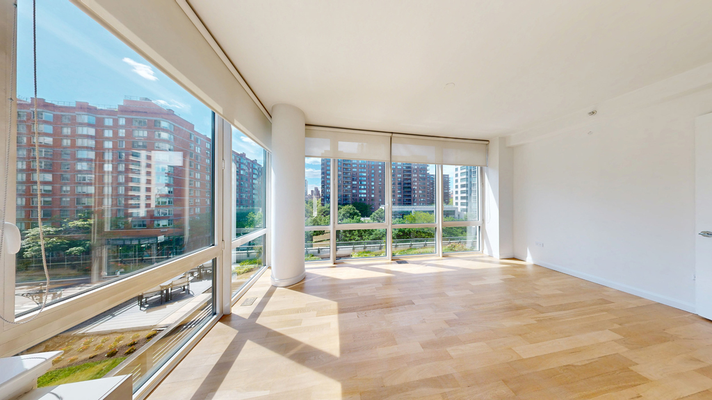 808 Columbus Ave - Photo 3