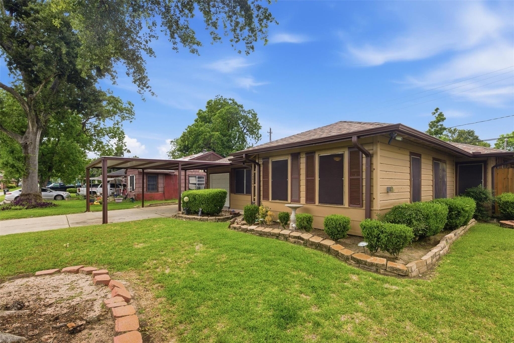 3615 Alberta Street - Photo 1