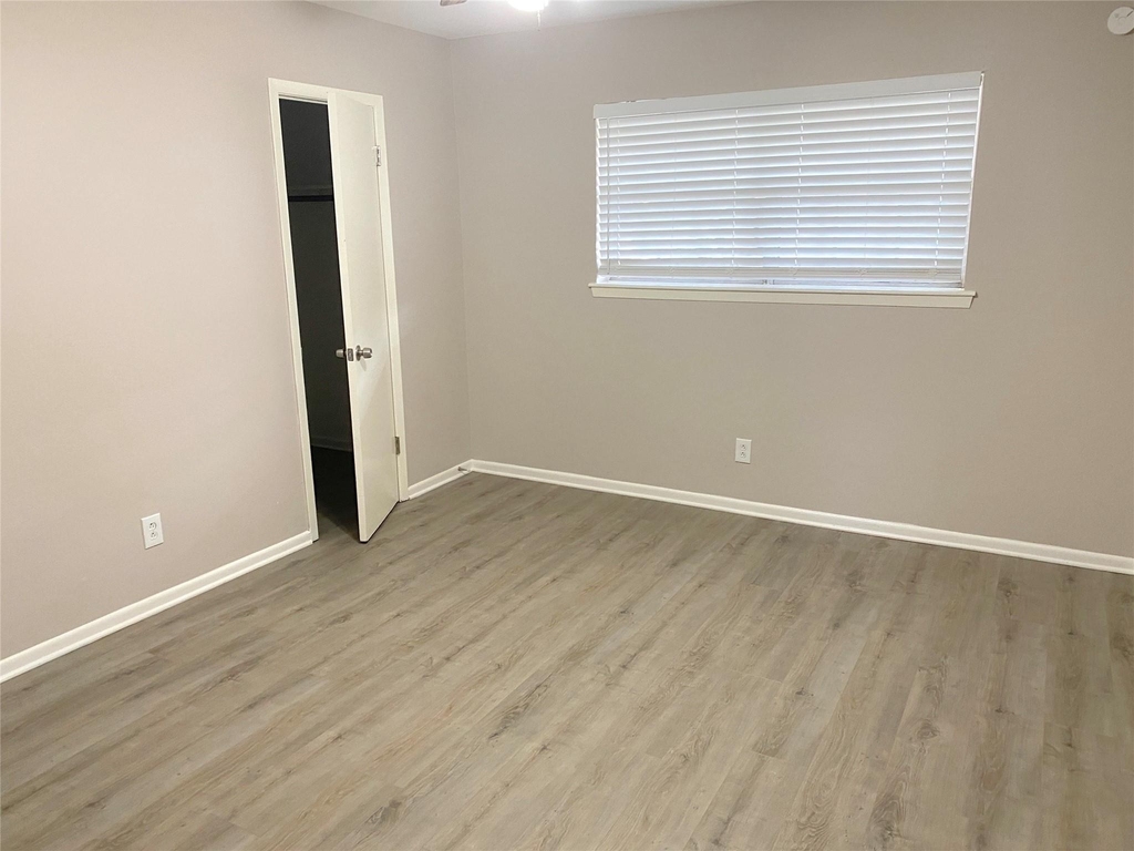 10122 Shadow Wood Drive - Photo 10