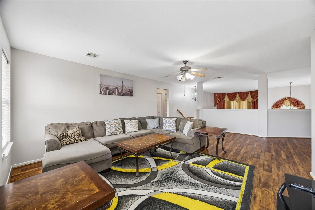 21702 Cozy Hollow Lane - Photo 9