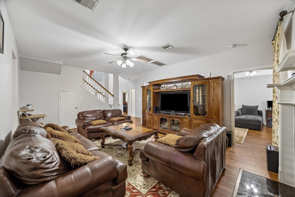 21702 Cozy Hollow Lane - Photo 5